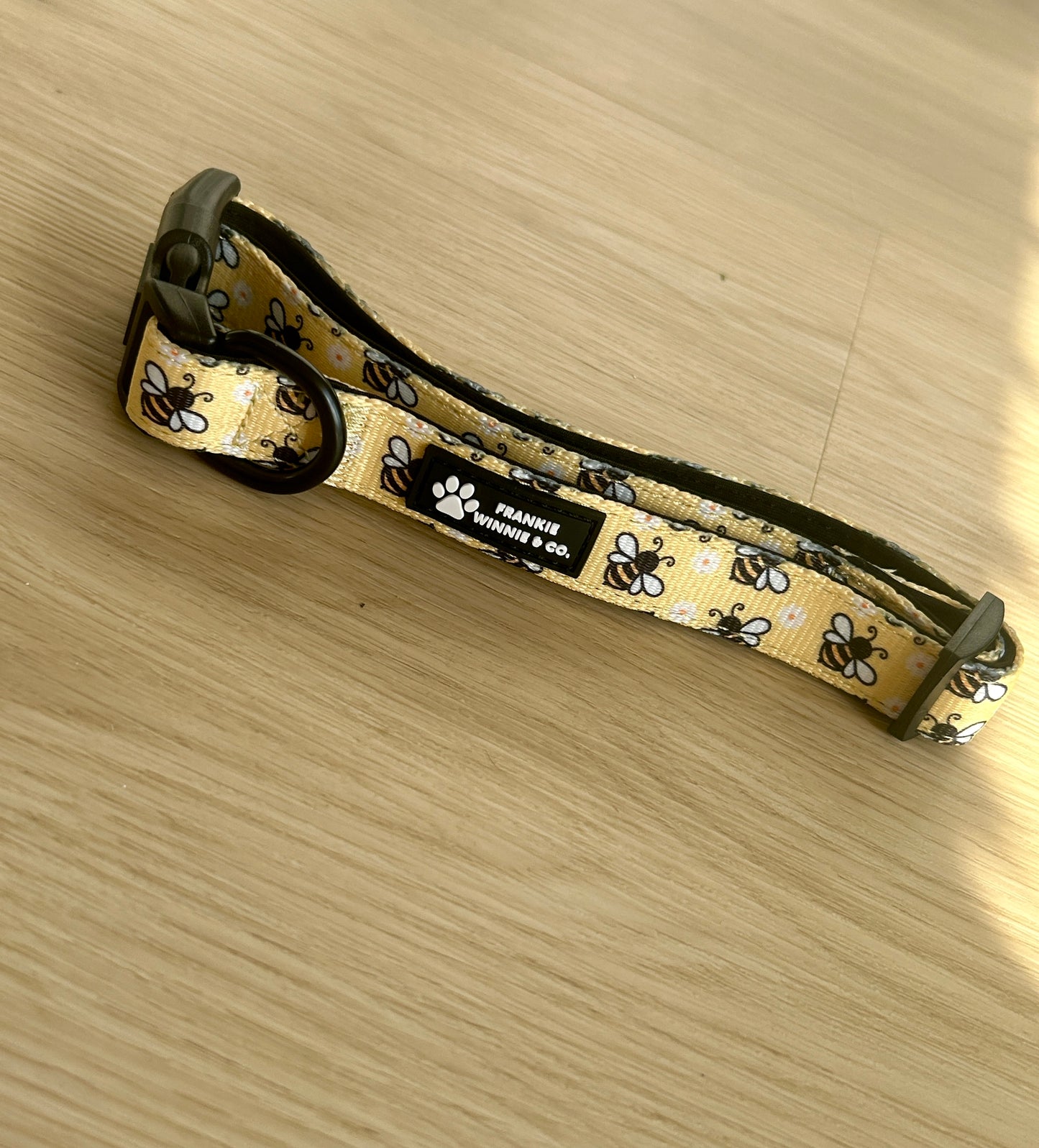 Honey Bee Collar